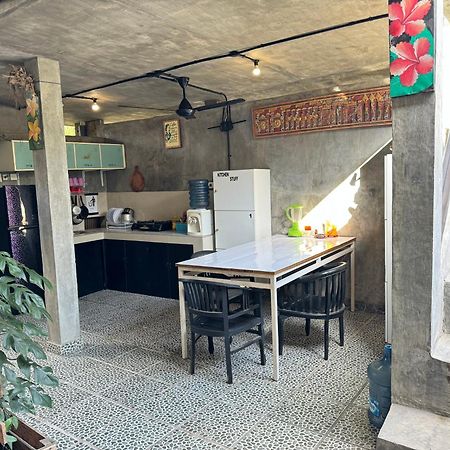 Guest House Home 46 Bali Canggu Buitenkant foto